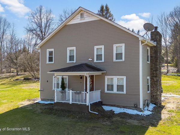 405 S Turnpike Road, Dalton, PA 18414