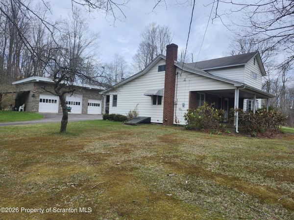 691 Madisonville Road, Madison Twp, PA 18444