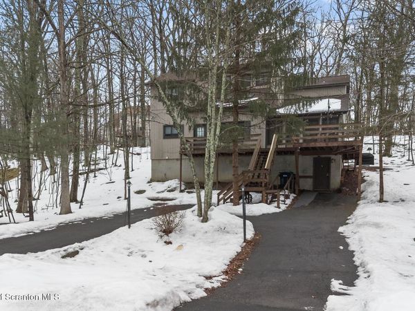 259 Sandlewood Drive, East Stroudsburg, PA 18301