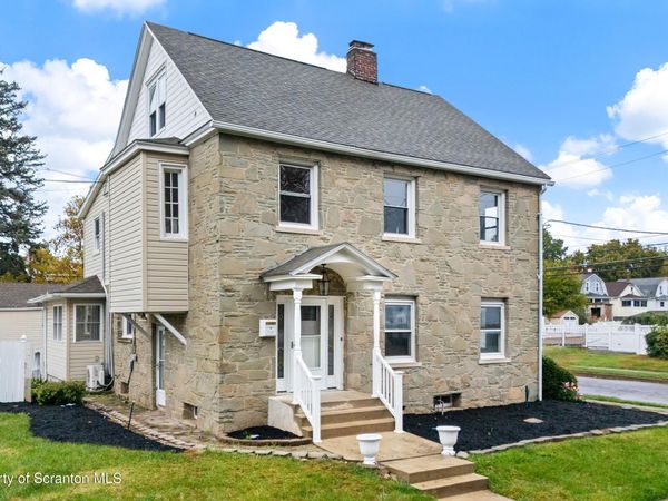 100 N Loveland Avenue, Kingston, PA 18704