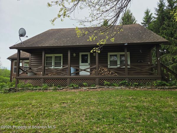 2590 Potter Hill Road, Thompson, PA 18465
