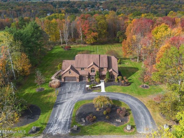 1266 Ryman Road, Dallas, PA 18612