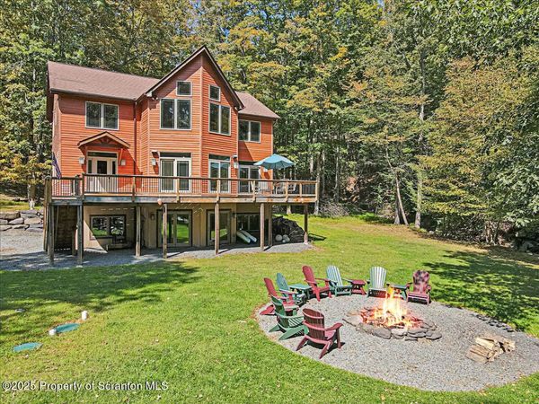 329 Lakeshore Drive, Lakeville, PA 18438