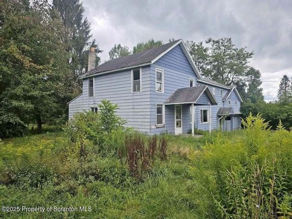 68 Oxbow Road Road, Union Dale, PA 18470