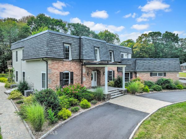 33 Fordham Road, Wilkes-Barre, PA 18702