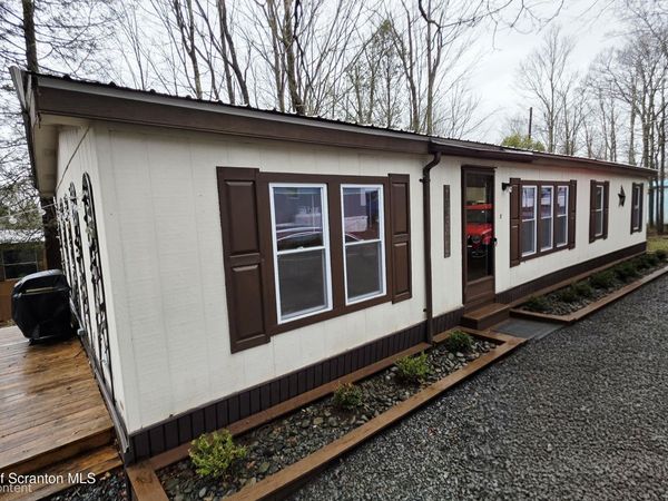 147 Spruce Street, Greentown, PA 18426
