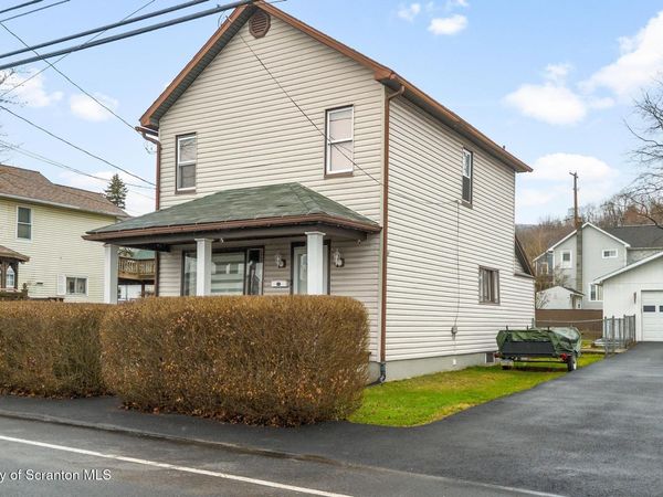 205 Depew Avenue, Mayfield, PA 18433