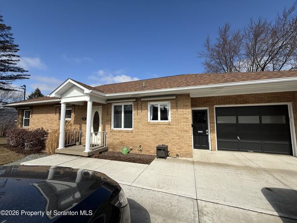 760 N Valley Avenue, Olyphant, PA 18447