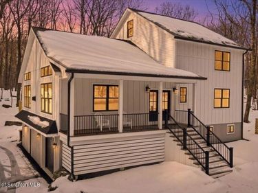 106 Beach Road, Milford, PA 18337