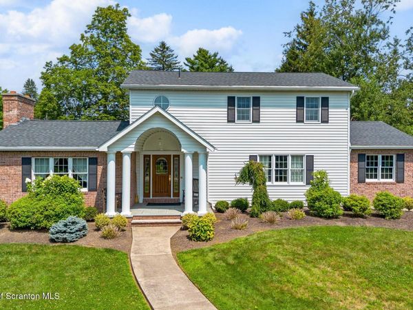 321 N Abington Road, Clarks Green, PA 18411