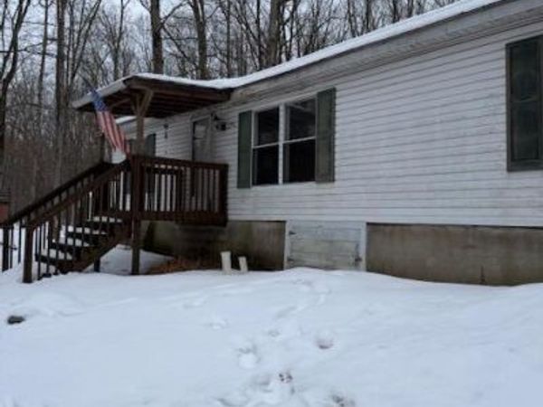 1290 Woodhaven Drive, White Haven, PA 18661