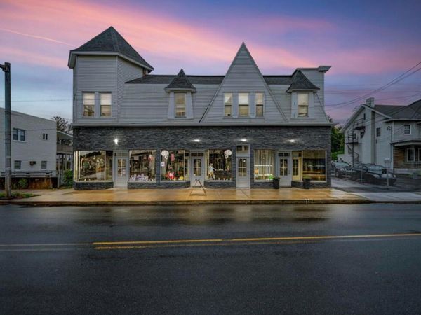 1822-1824 Main Street, Blakely, PA 18447