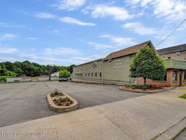 650 Washington Avenue, Jermyn, PA 18433