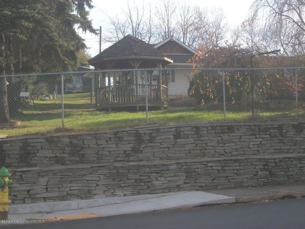 153 Main Street, Dupont, PA 18641