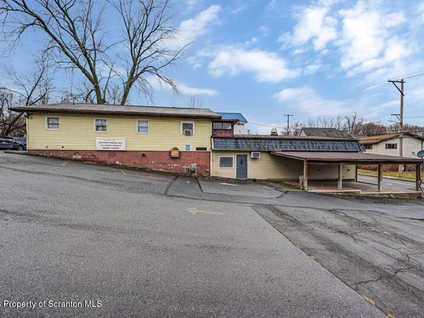 36 Pike Street, Carbondale, PA 18407