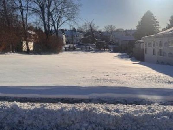 658 Sanderson Street, Throop, PA 18512