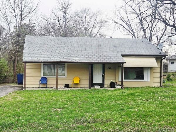 1205 Laredo Avenue, Spanish Lake, MO 63138