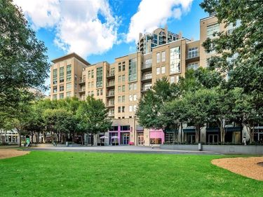 2323 N Houston Street, Unit 413, Dallas, TX 75219
