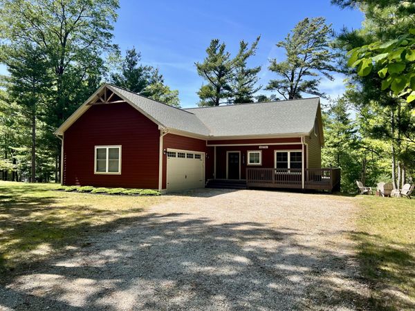6274 Longbridge Road, Pentwater, MI 49449