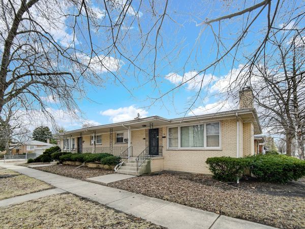 13701 S School Street, Riverdale, IL 60827