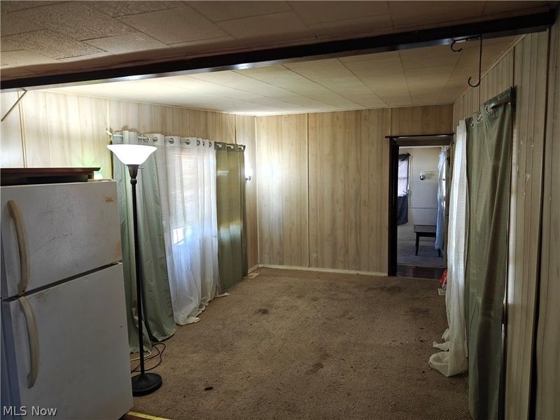 8112 Russell Lane, Cleveland, OH 44144 Photo 2