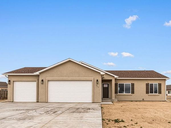 571 N Campbell Dr, Pueblo West, CO 81007
