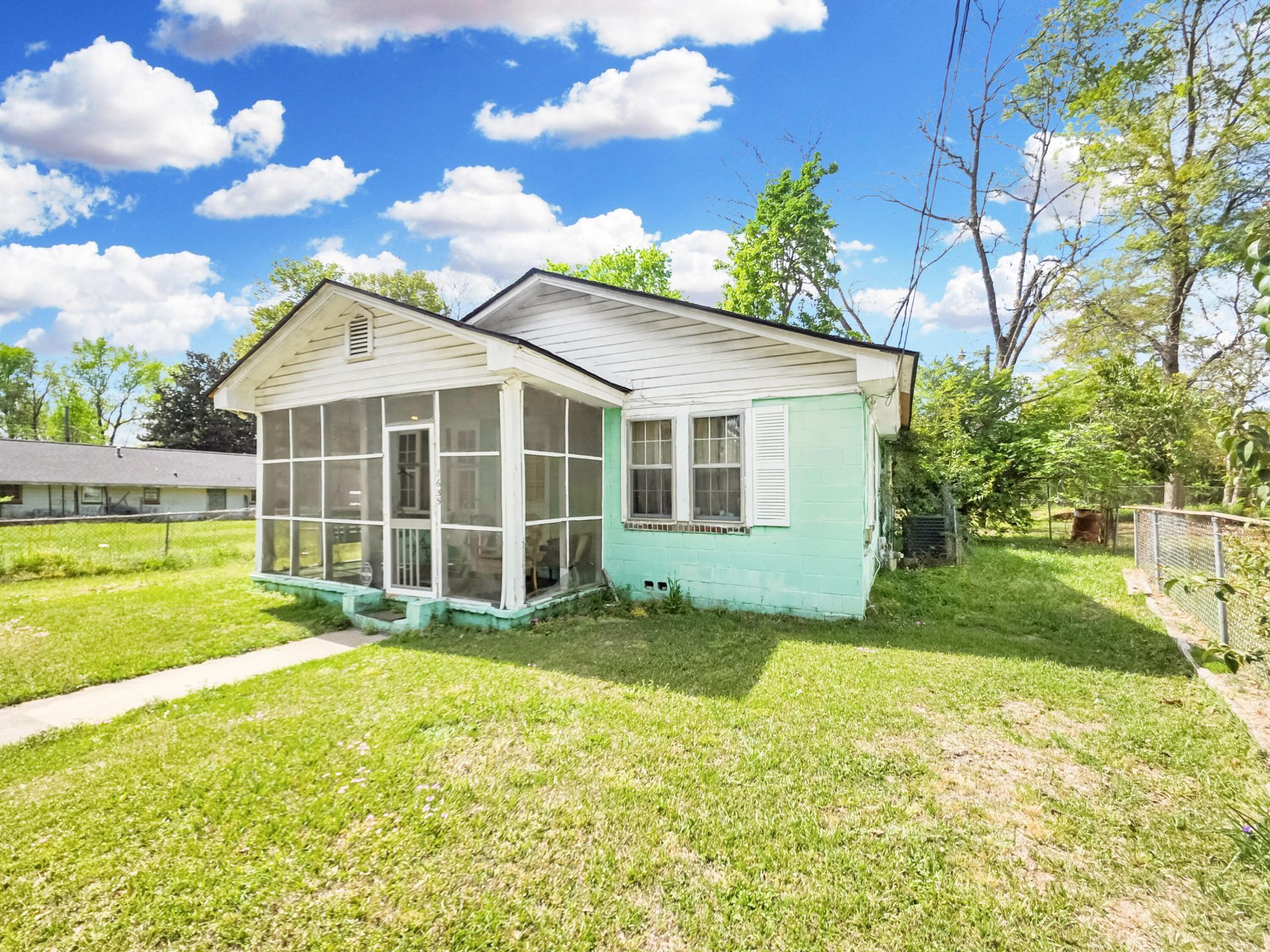 1655 Irvin Street Photo 22