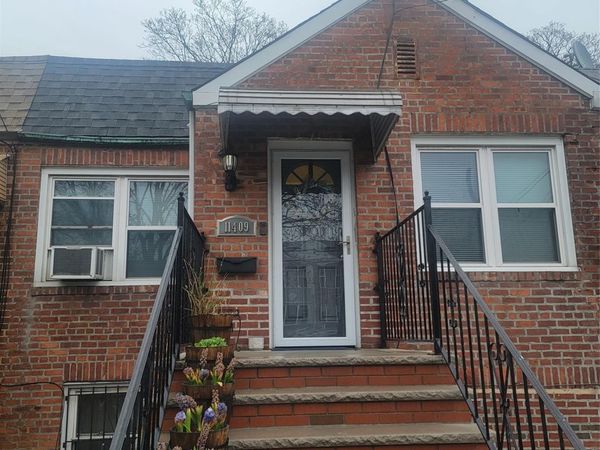 11409 204th Street, Saint Albans, NY 11412