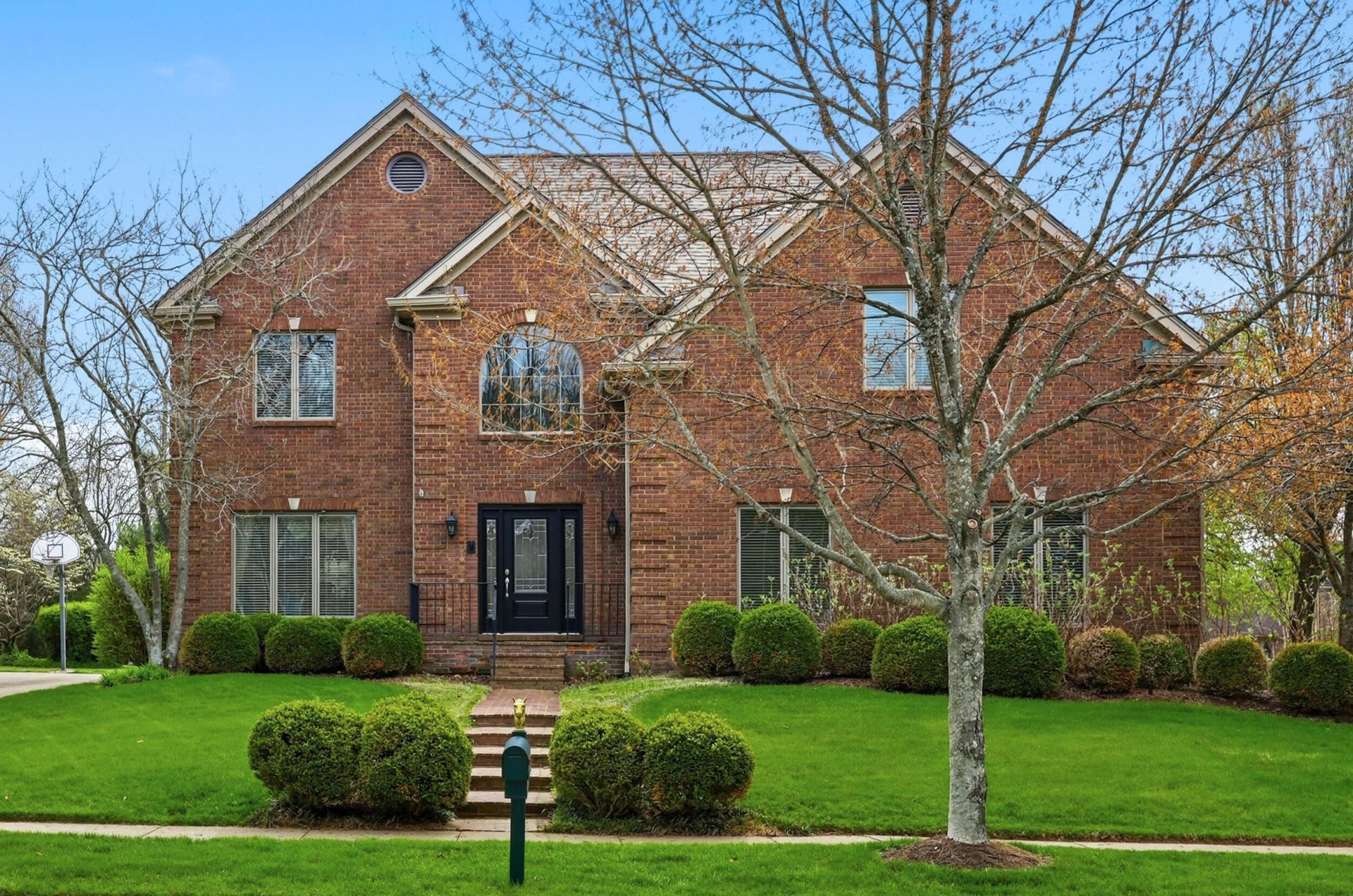 4040 Palomar Boulevard, Lexington, KY 40513 Main Photo