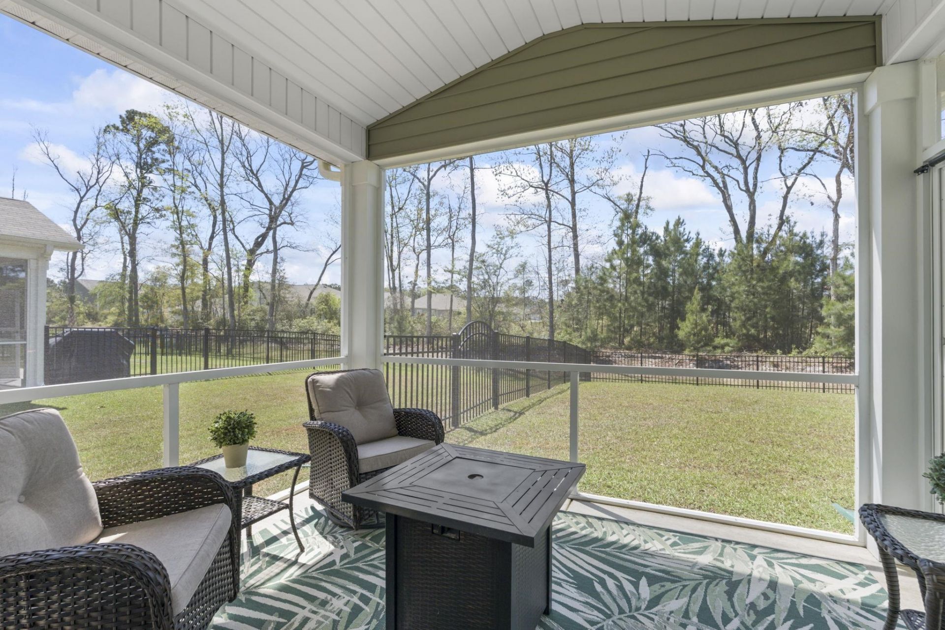 4065 Rutherford Ct. Photo 39