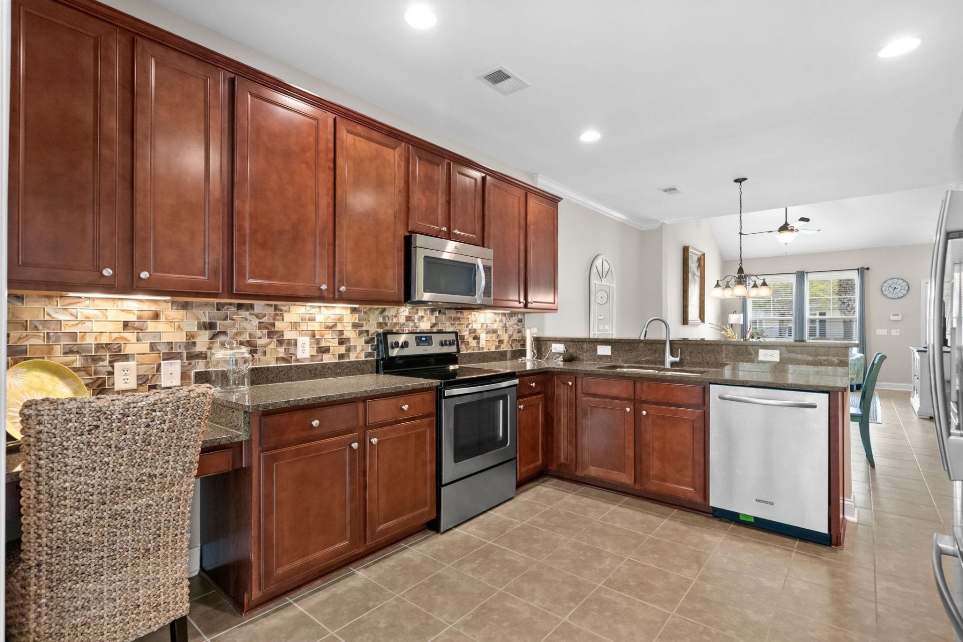 6244 Catalina Dr. Photo 11