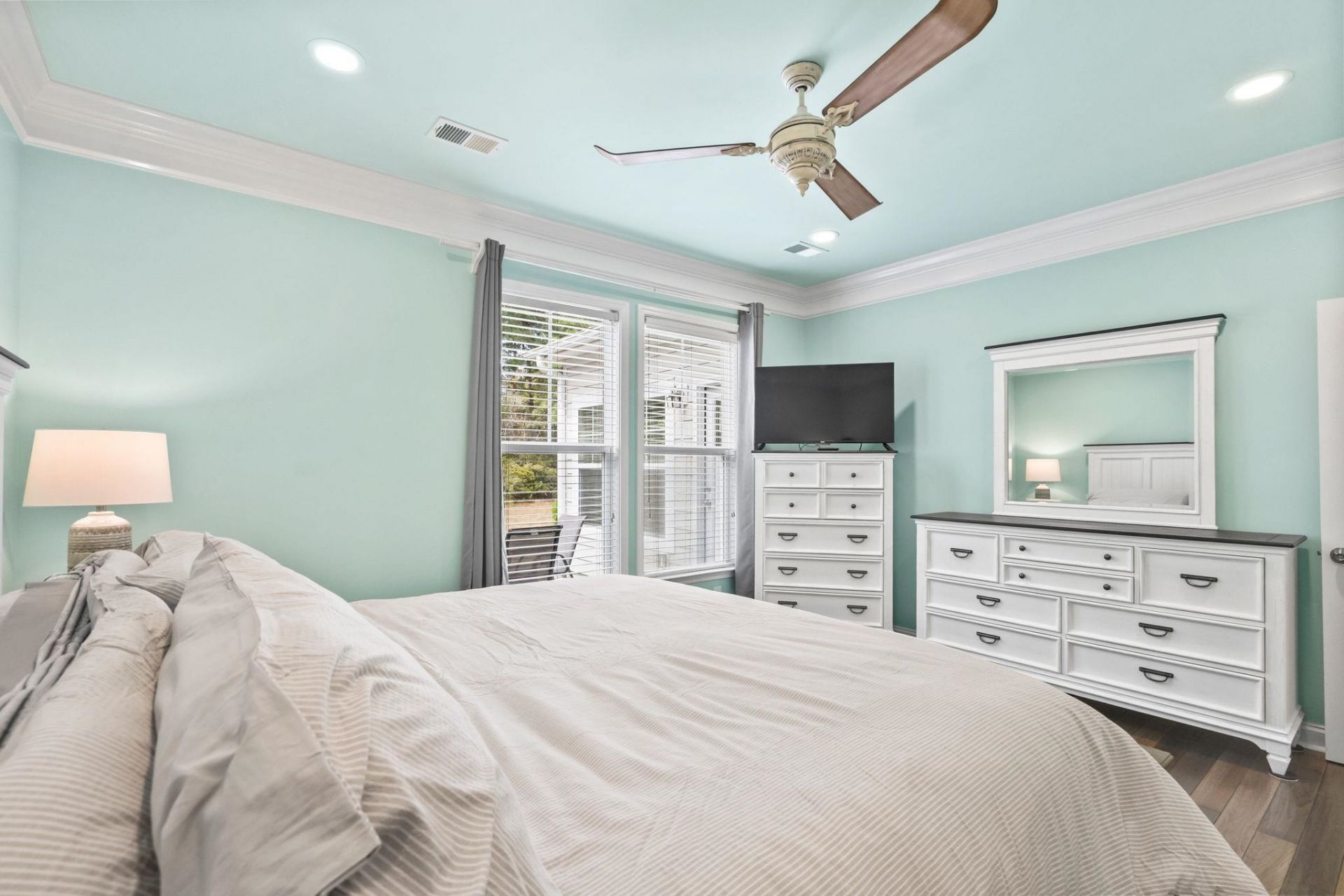 6244 Catalina Dr. Photo 17