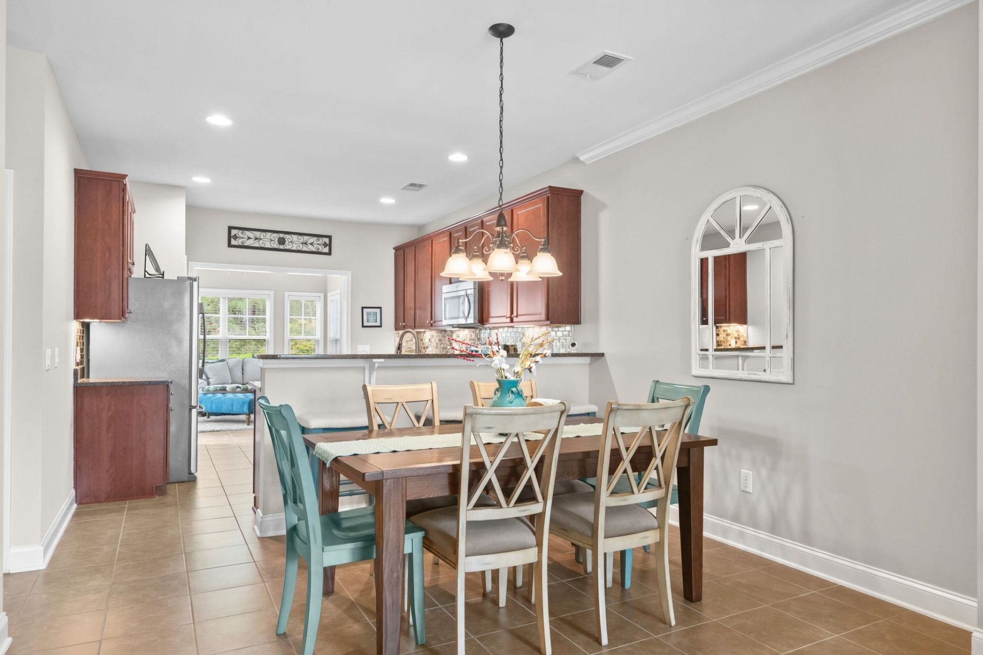 6244 Catalina Dr. Photo 9