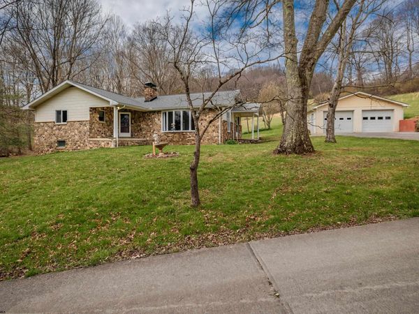 223/227 Ridge Farm Road, Rivesville, WV 26588