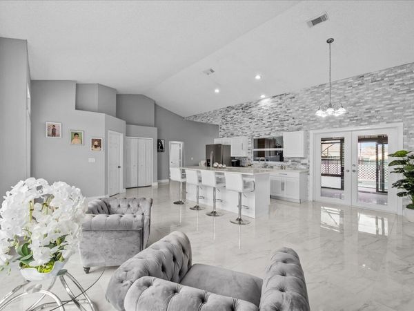 471 NW Sherbrooke Avenue, Port St. Lucie, FL 34983