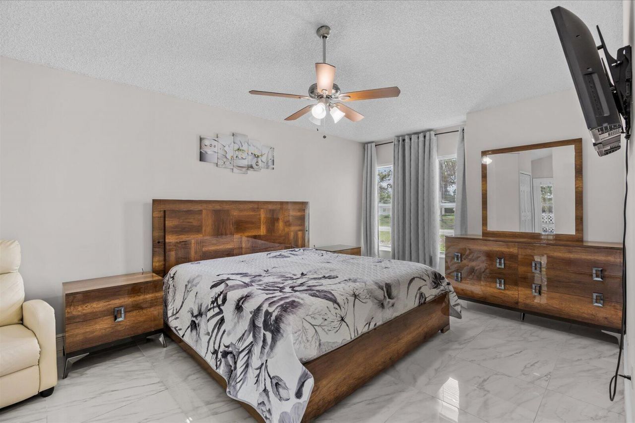 471 NW Sherbrooke Avenue, Port Saint Lucie, FL 34983 Photo