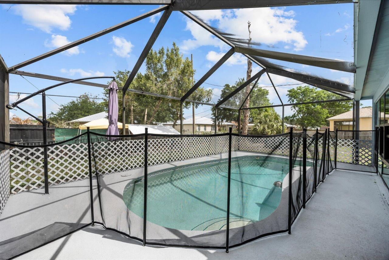 471 NW Sherbrooke Avenue, Port Saint Lucie, FL 34983 Photo