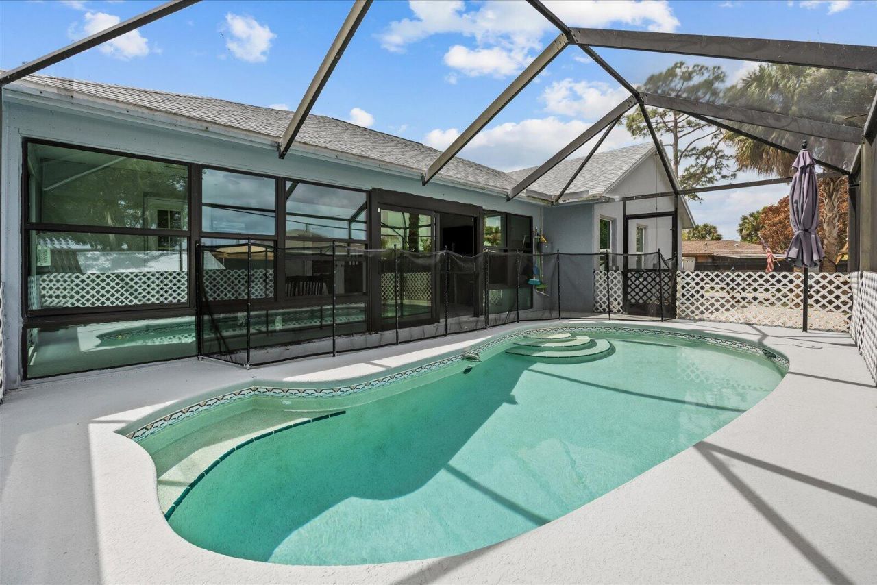 471 NW Sherbrooke Avenue, Port Saint Lucie, FL 34983 Photo