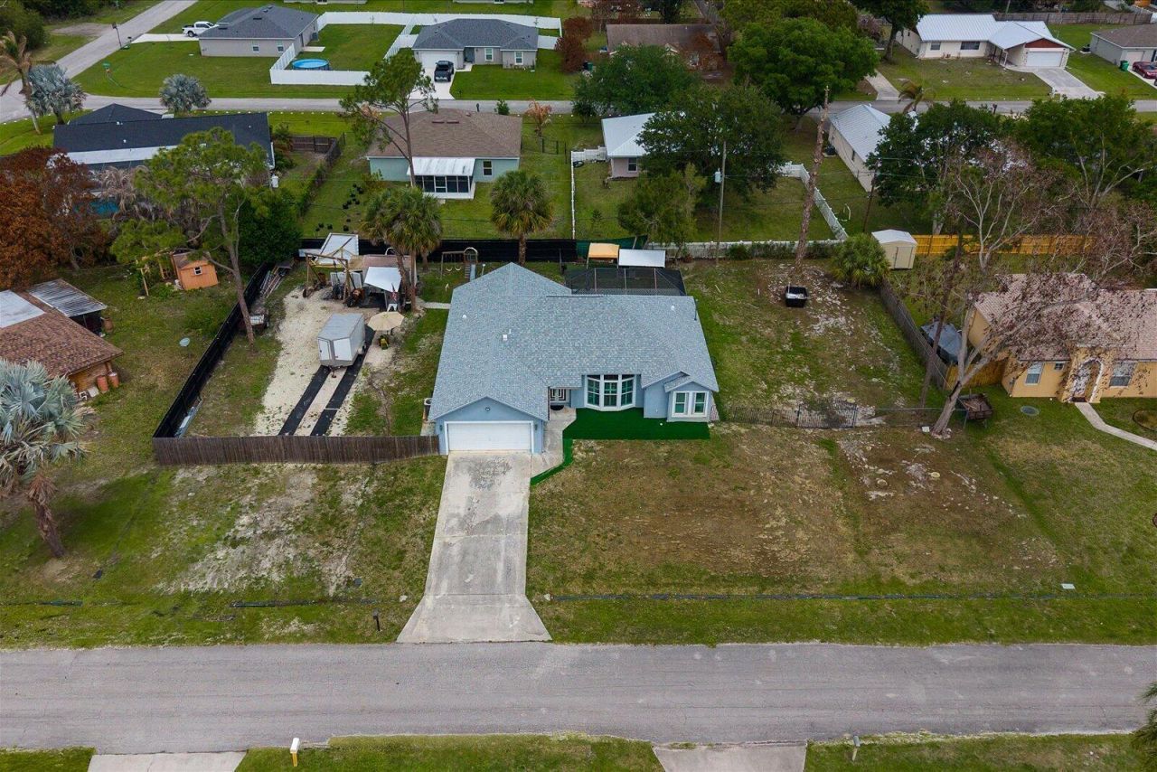 471 NW Sherbrooke Avenue, Port Saint Lucie, FL 34983 Photo