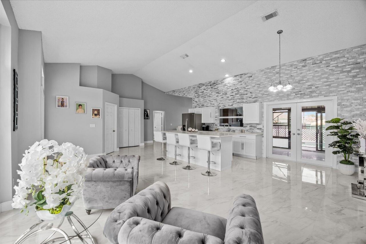 471 NW Sherbrooke Avenue, Port Saint Lucie, FL 34983 Photo