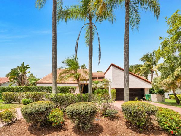 5040 NW 88th Lane, Coral Springs, FL 33067