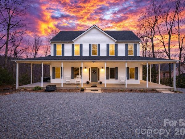 11 Starlight Drive, Black Mountain, NC 28711