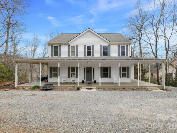 11 Starlight Drive, Black Mountain, NC 28711