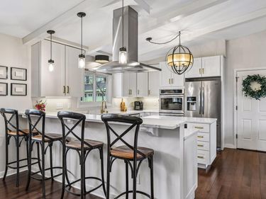 4432 Eagle Ridge Place, Minnetonka, MN 55345