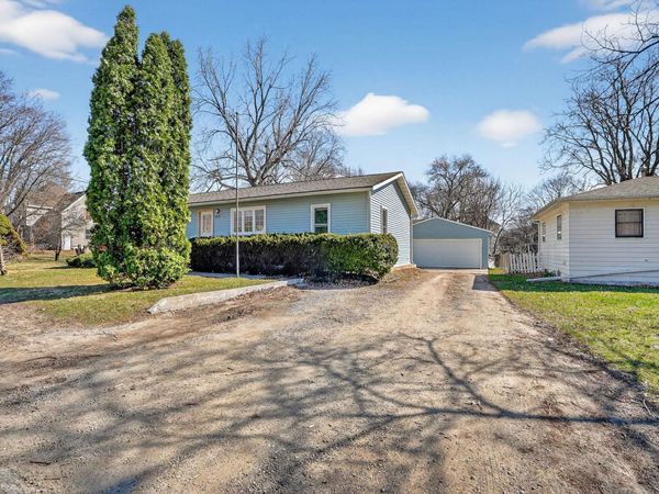 1619 W 2nd Street, Waterloo, IA 50701