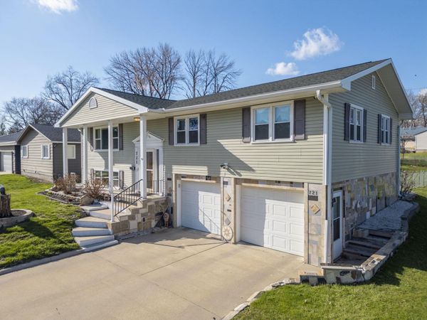 721 Locke Avenue, Waterloo, IA 50702