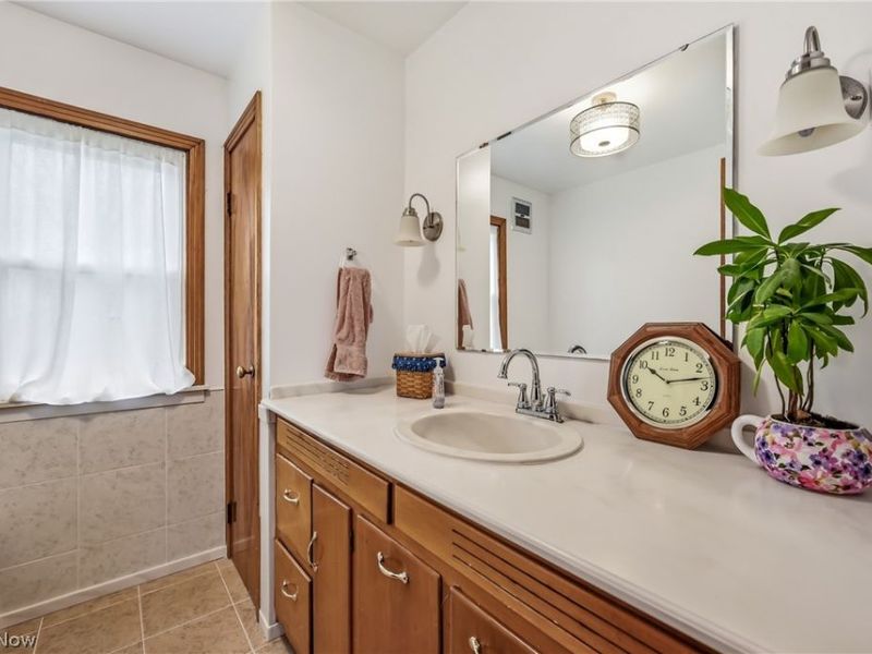 712 Champion Avenue E, Warren, OH 44483 Photo 31