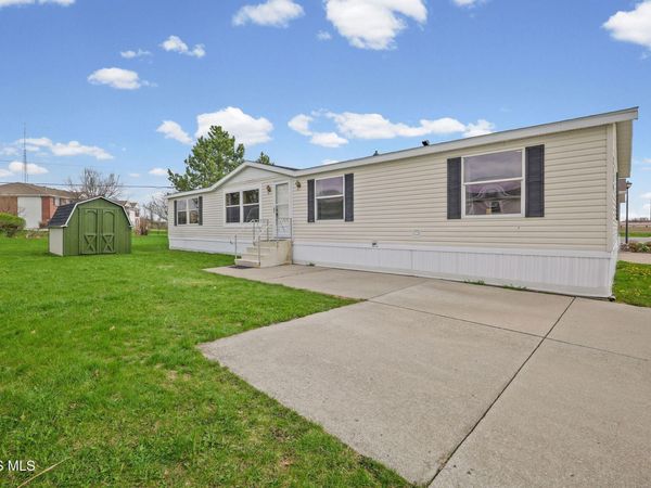 1360 Delwood Avenue, Findlay, OH 45840