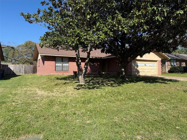 782 N Zenith Avenue , Tulsa, OK 74127