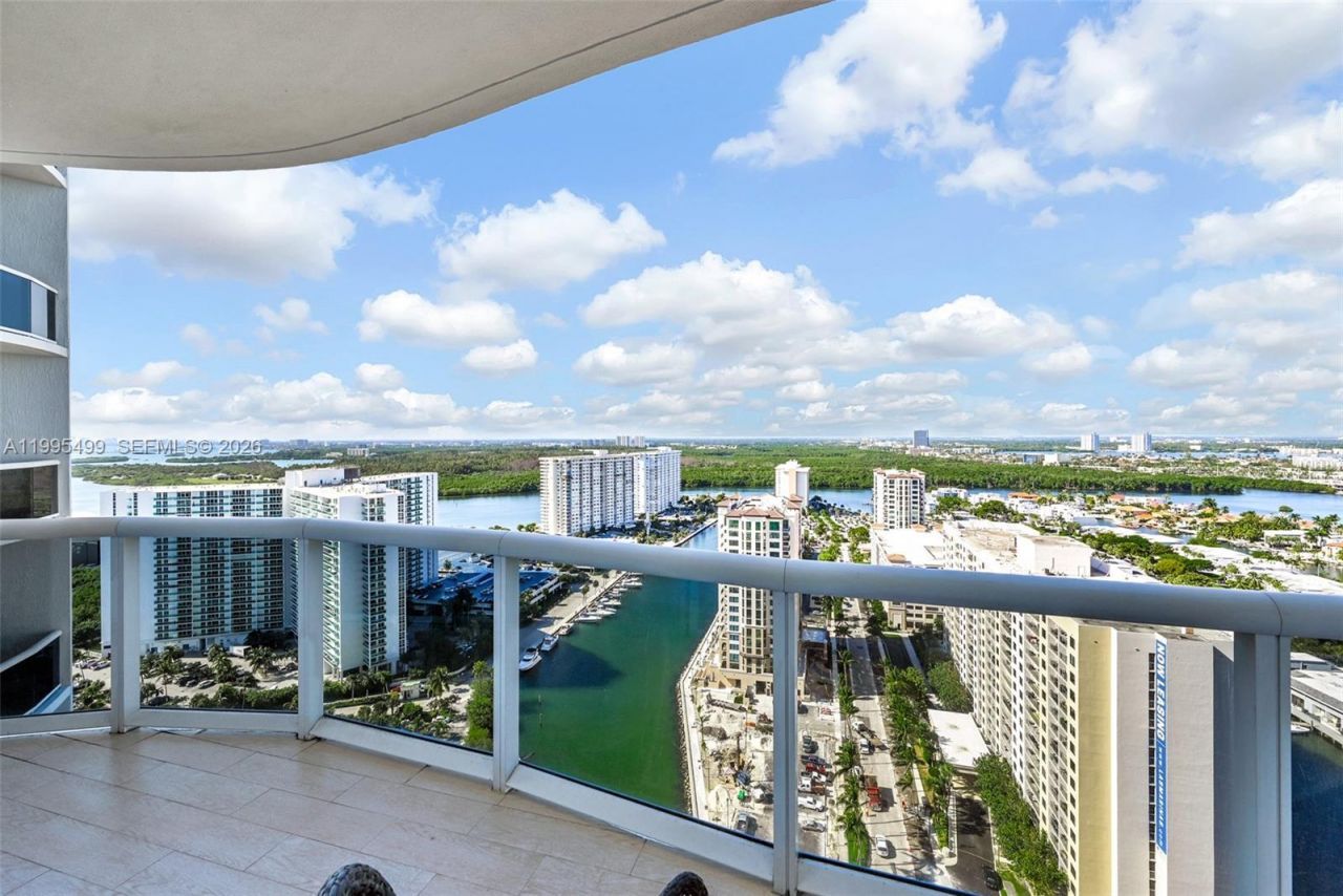 15901 Collins Ave , Unit 2405, Sunny Isles Beach, FL 33160 Photo